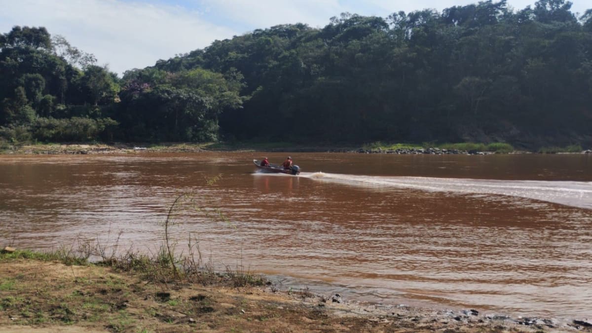 Jovem desaparece após se afogar no Rio Paraopeba em Brumadinho