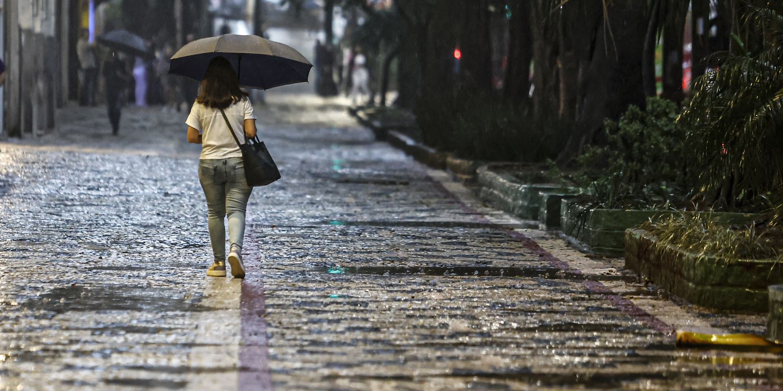 Chuvas seguem intensas no Norte e diminuem no Sul e Sudeste