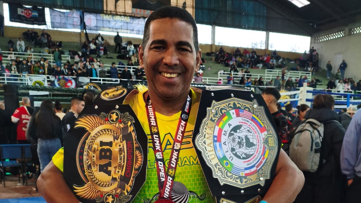 Capixaba Demer Leite Matias conquista título mundial de kickboxing em Buenos Aires