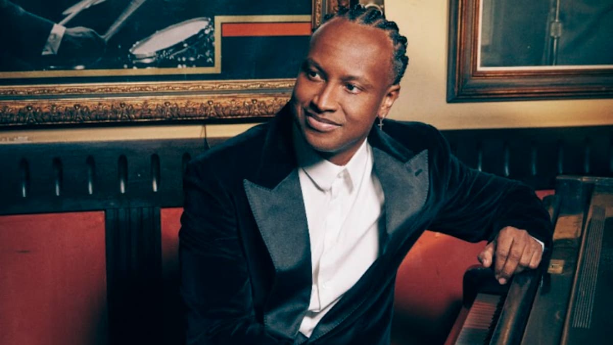 Thiaguinho apresenta turnê 'Bem Black' na Farmasi Arena, Rio de Janeiro