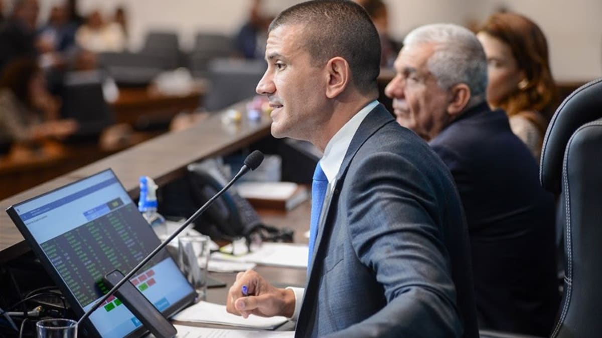 Assembleia Legislativa do Rio suspende tramitação da PEC que aumenta emendas parlamentares