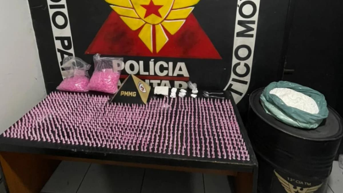 Polícia apreende mais de 12 quilos de cocaína em imóvel com autorização da mãe do suspeito em Minas Gerais