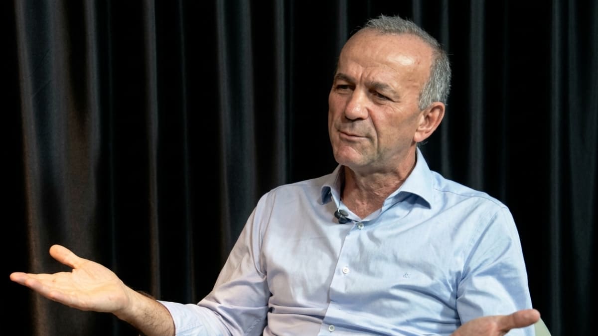 Deputado Helder Salomão critica candidatos ao governo do Espírito Santo e aposta na 'Conexão Lula' para crescer nas eleições