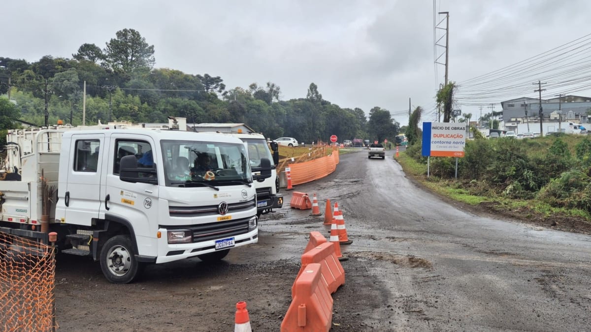 Rua Ludovico Cavinato terá bloqueio temporário para obras de drenagem pluvial em Caxias do Sul