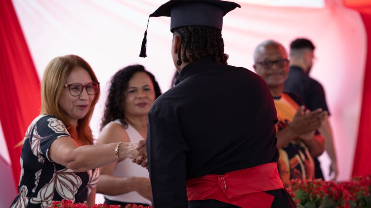 Assembleia Legislativa da Bahia aprova gratificação para professores do sistema socioeducativo