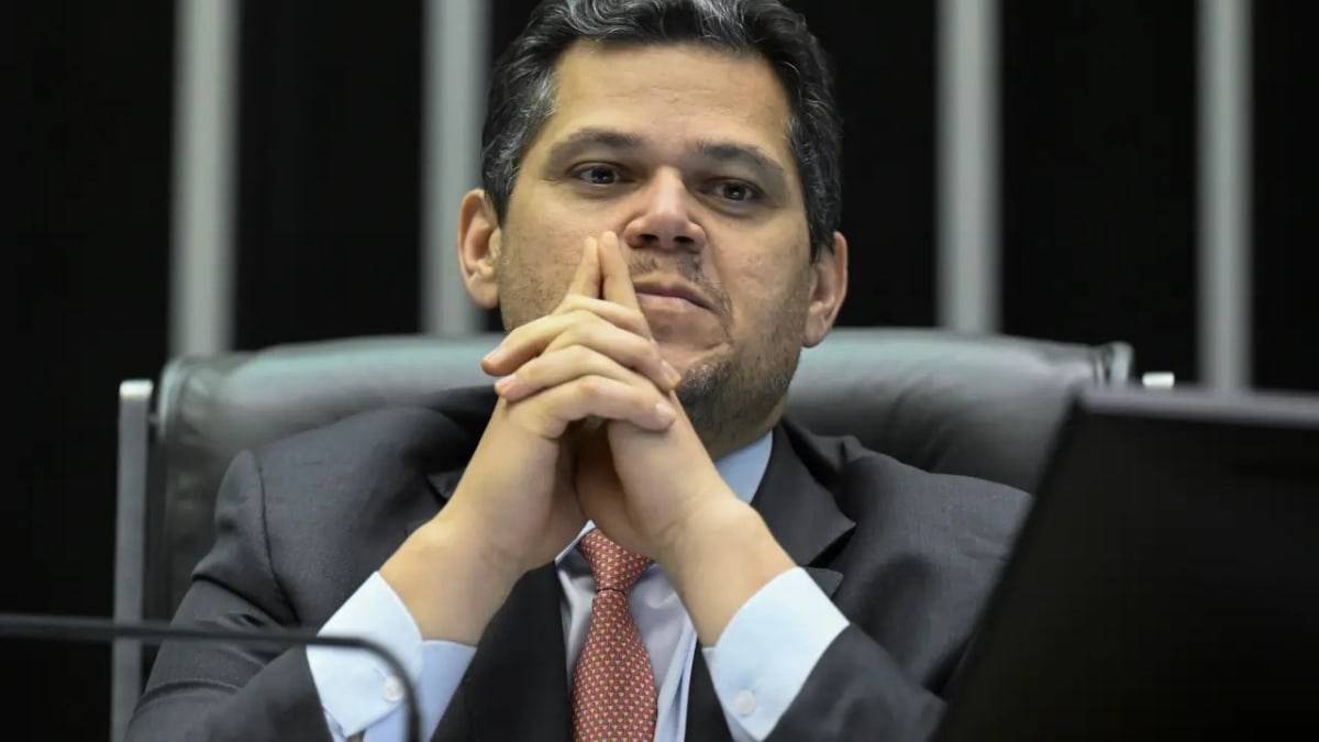 Senado pode alterar PEC que acaba com escala 6x1 e atrasar tramitação da proposta