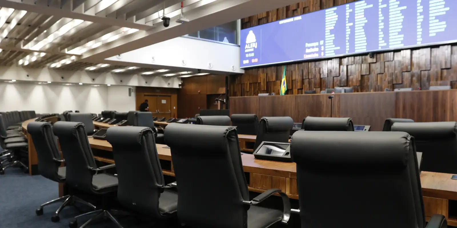 Comissão da Alerj cobra esclarecimentos sobre morte de pedreiros em operação policial