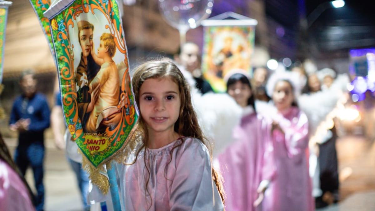 Festa de Santo Antônio movimenta Bacaxá com programação religiosa e cultural