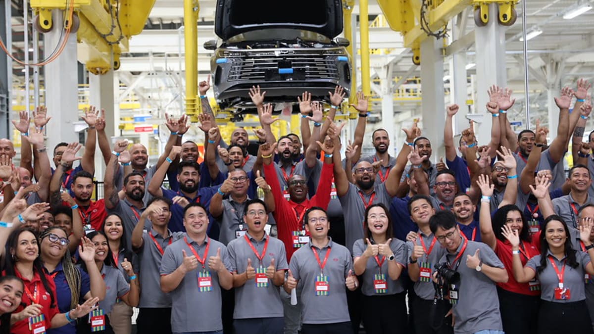 BYD em Camaçari planeja gerar 10 mil empregos com expansão da fábrica e tecnologia híbrida