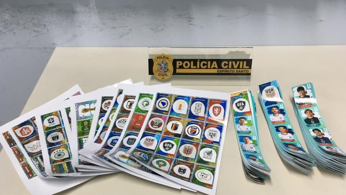 Polícia Civil apreende mais de mil figurinhas falsificadas da Copa do Mundo em Guaçuí