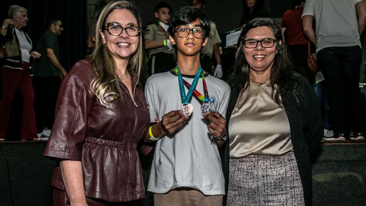 Estudantes da rede estadual do Rio recebem premiação na Olimpíada Brasileira de Matemática