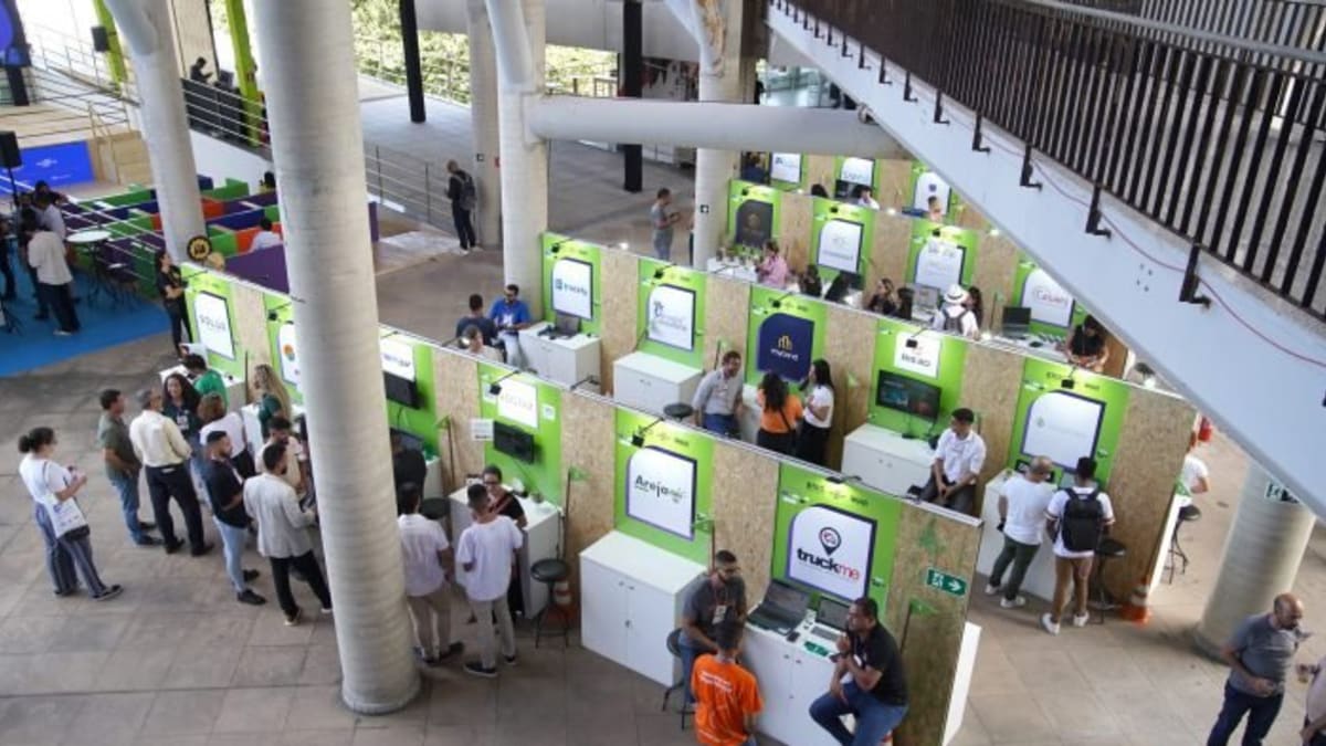 Bahia firma convênio de R$ 15 milhões para impulsionar startups e inovação até 2026