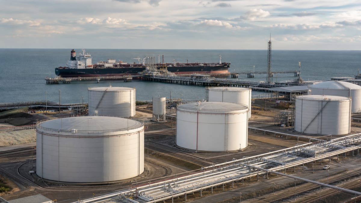 Reservas estratégicas globais de petróleo são esvaziadas em ritmo recorde, alertam entidades internacionais