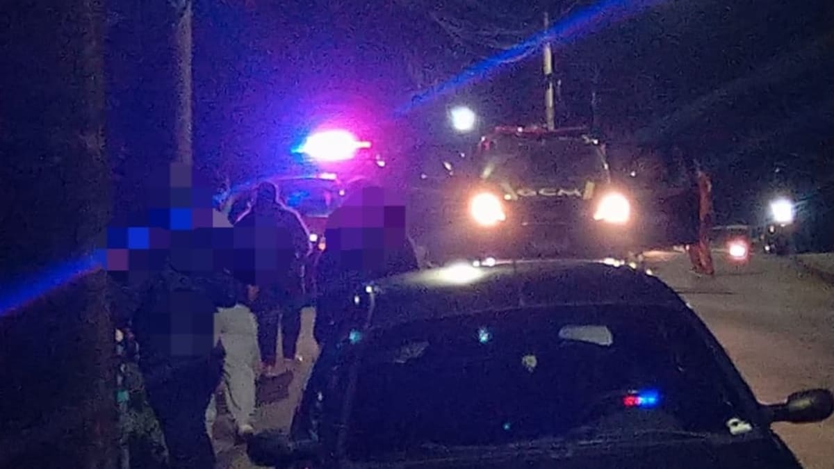 Mulher é detida suspeita de tentar sequestrar crianças em praça no bairro Aparecida