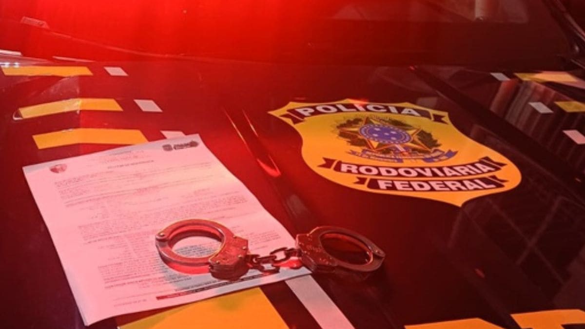 Motorista de ônibus interrompe viagem para denunciar abuso sexual contra passageira em Lages