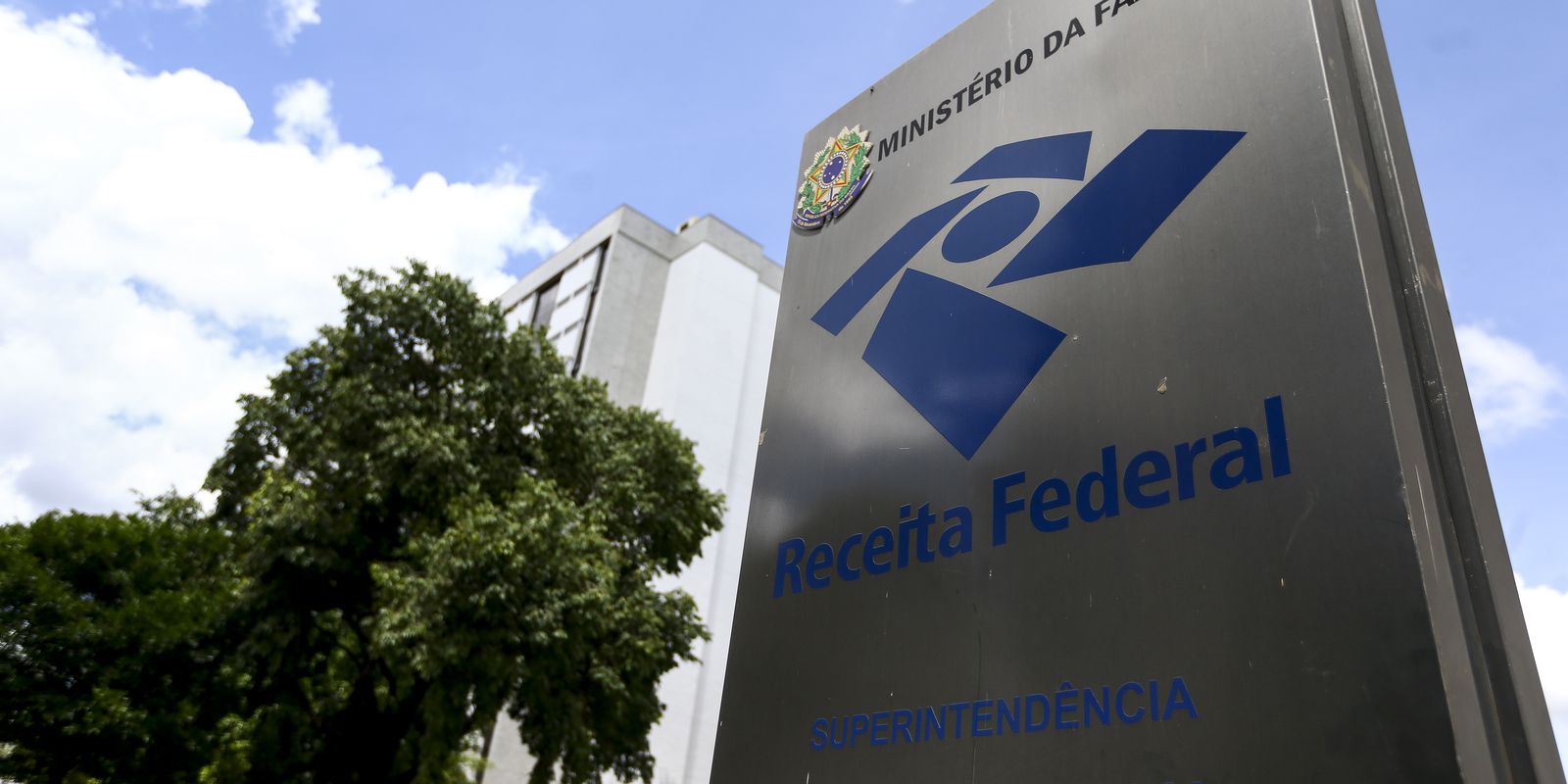 Receita Federal recebe 44, 5 milhões de declarações do Imposto de Renda