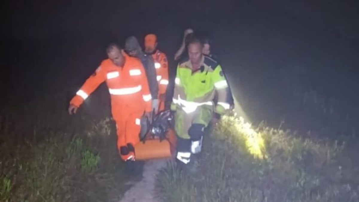 Mulher é resgatada após queda em trilha no Parque Estadual do Itacolomi, em Ouro Preto