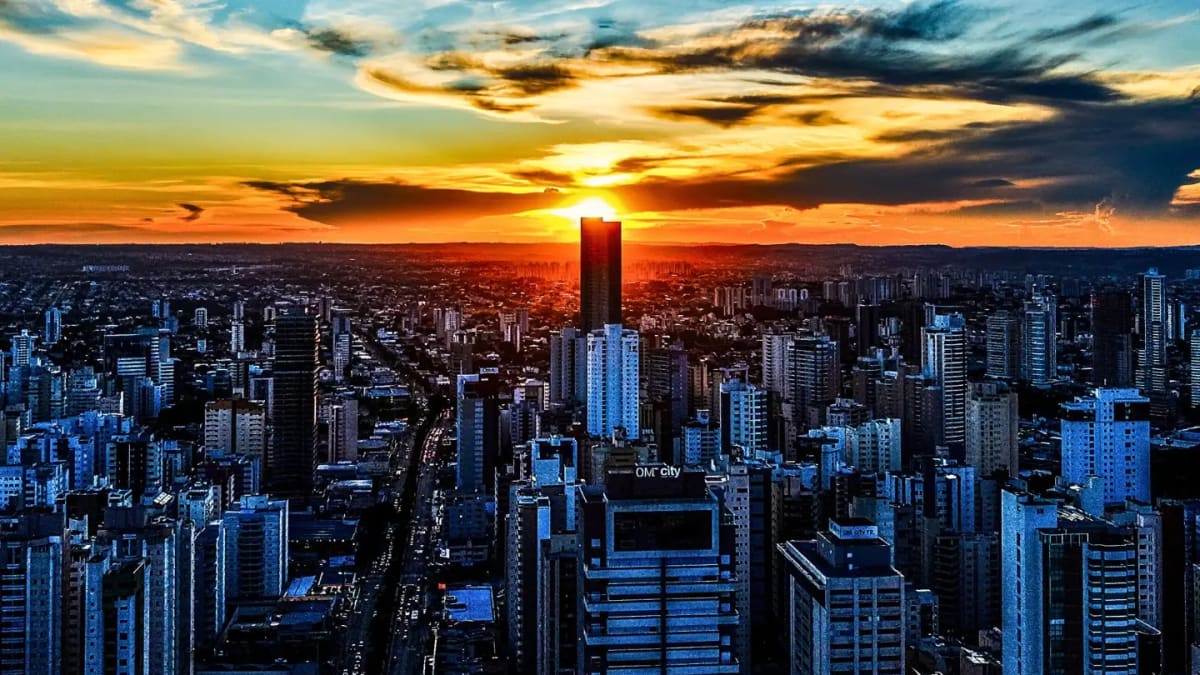 Previsão do tempo indica temperaturas entre 16°C e 28°C com sol e nebulosidade em Goiás