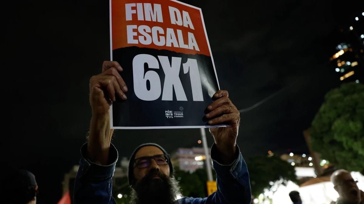 Mais da metade dos trabalhadores de Goiás excede jornada semanal legal de 44 horas