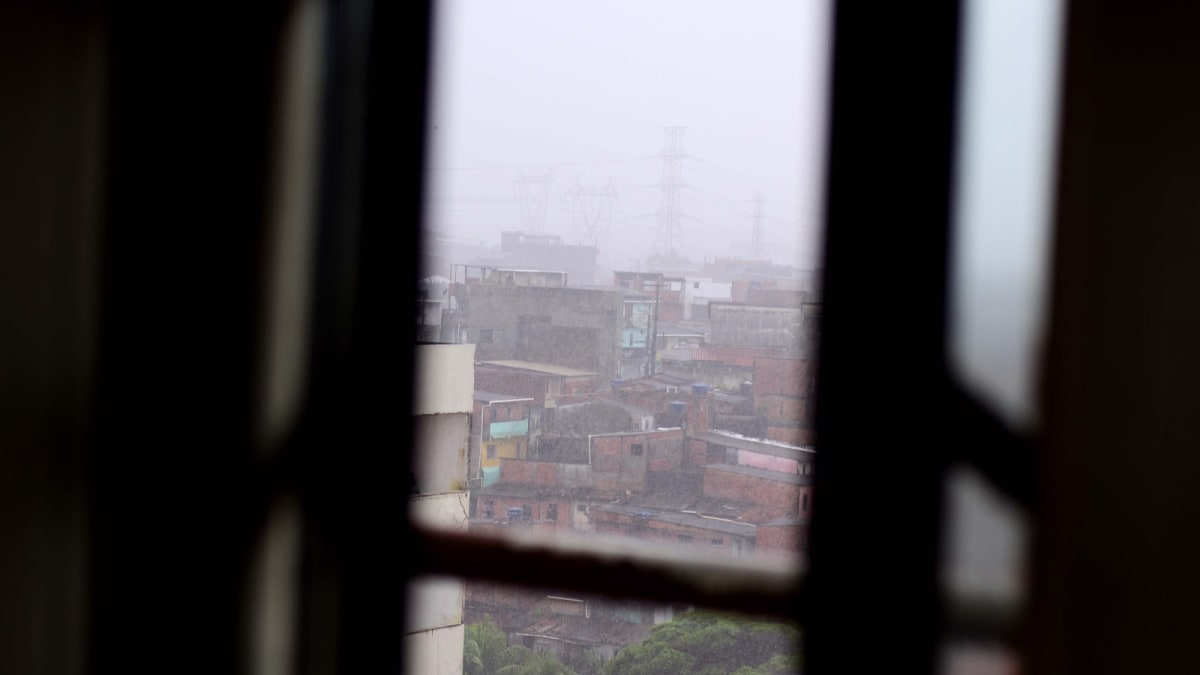 Defesa Civil alerta para chuvas moderadas a fortes e ventos intensos em Salvador durante a semana