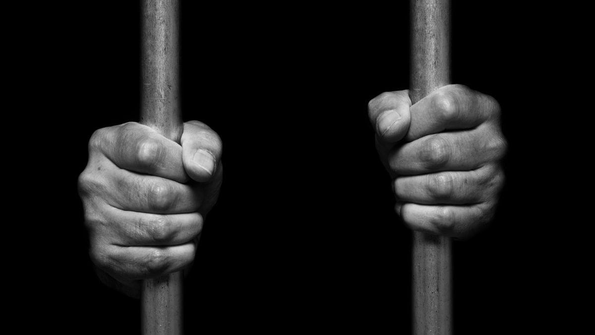 Foragido da Justiça é preso em residência no bairro Vila Nova, em Rio Negrinho
