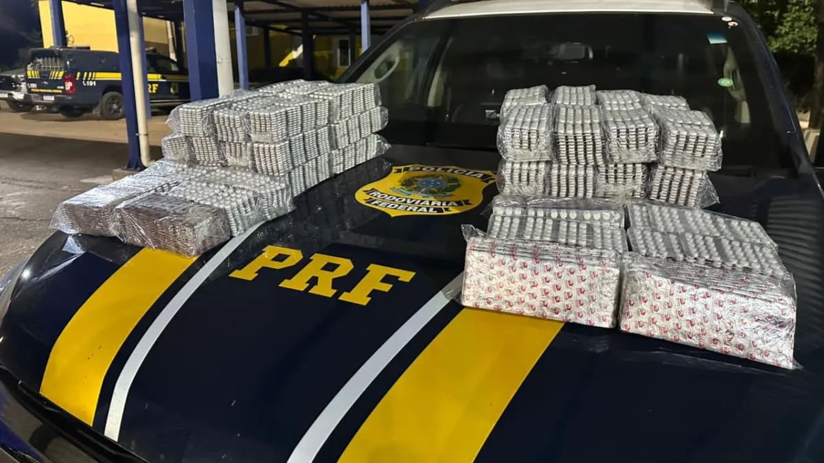 Carga com 45 mil comprimidos de rebite é apreendida em ônibus que saiu de Goiânia