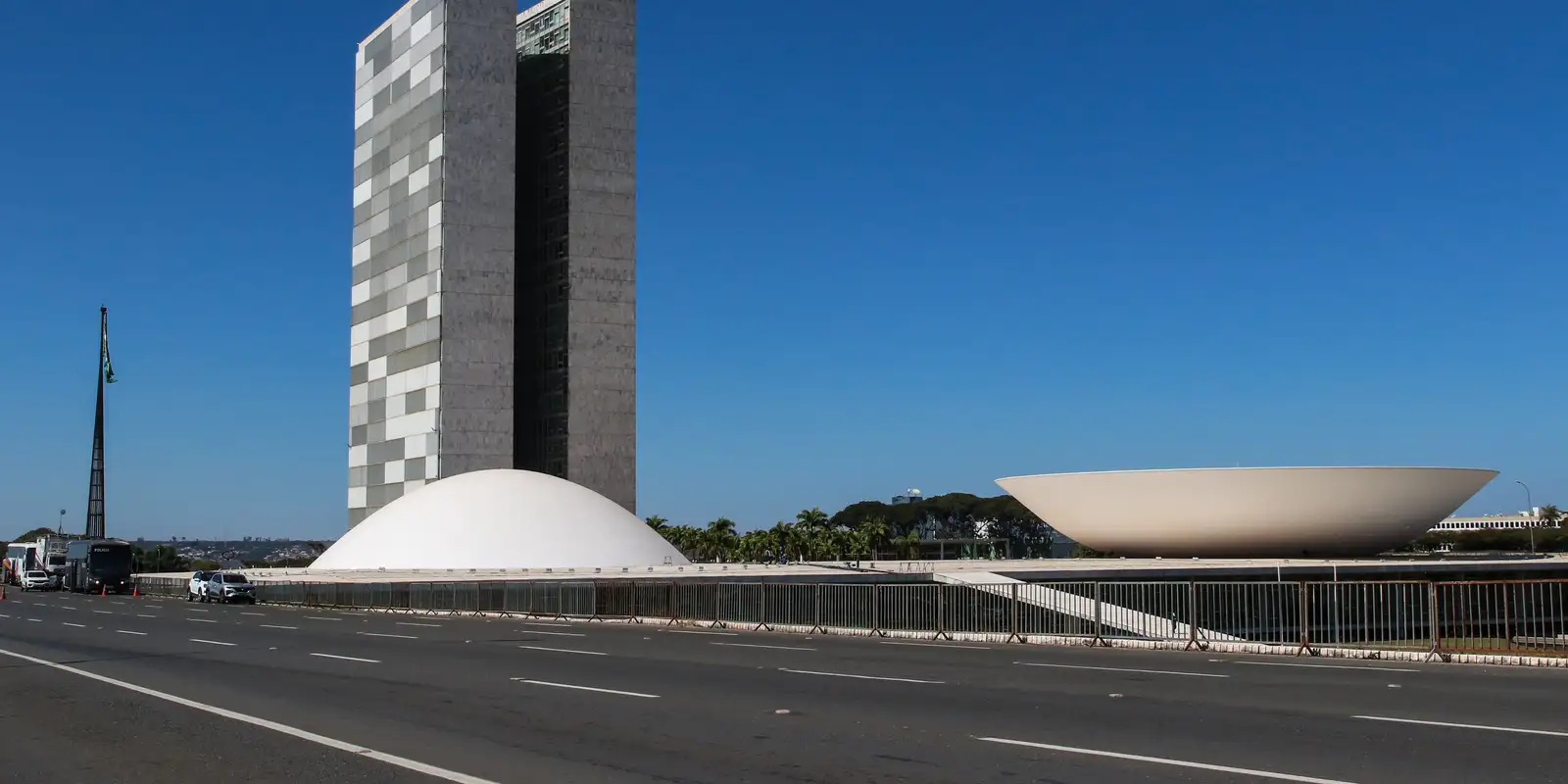 Como será a tramitação da PEC do fim da escala 6x1 no Senado