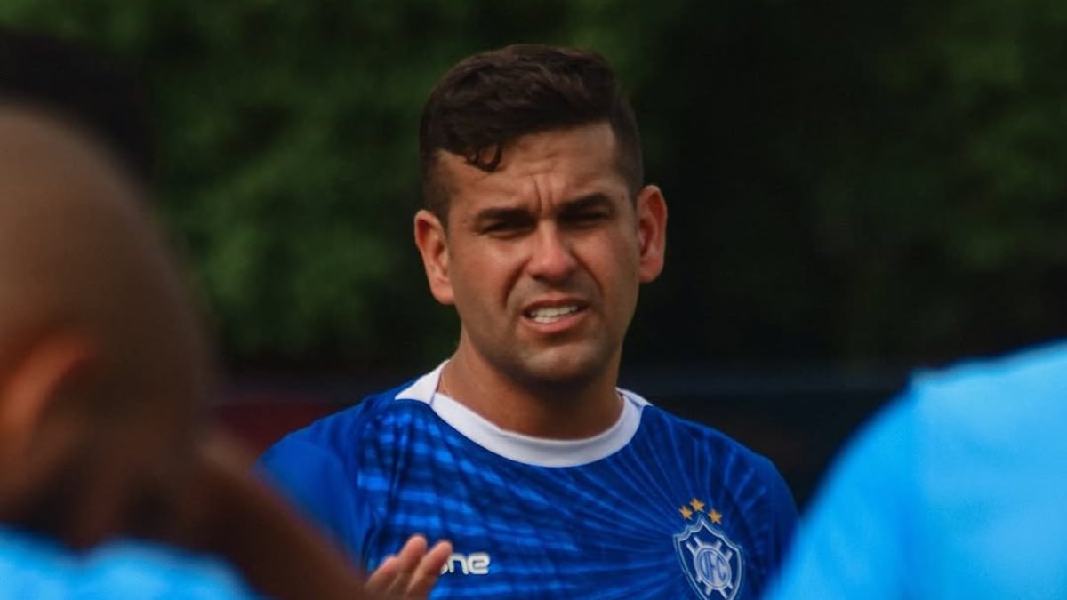 "Não estamos nem aí para isso", diz Soriano sobre liderança do grupo na Série D