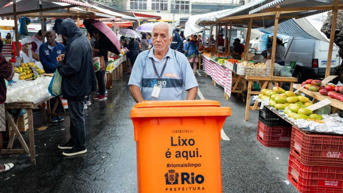Comlurb lança Operação Feira Limpa no Méier para melhorar coleta de resíduos