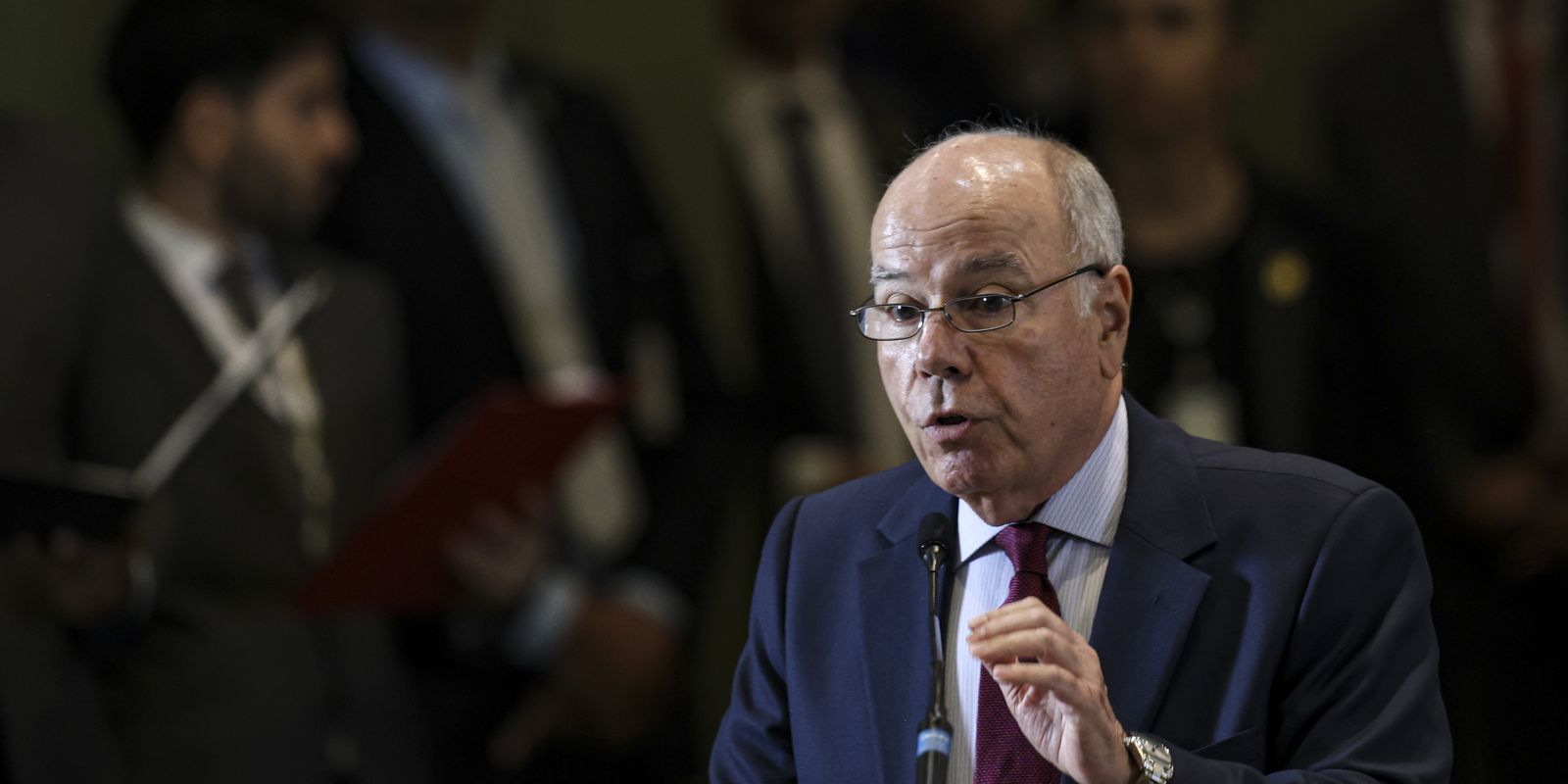 Argumentos dos EUA para impor tarifas "não são legítimos", diz Vieira