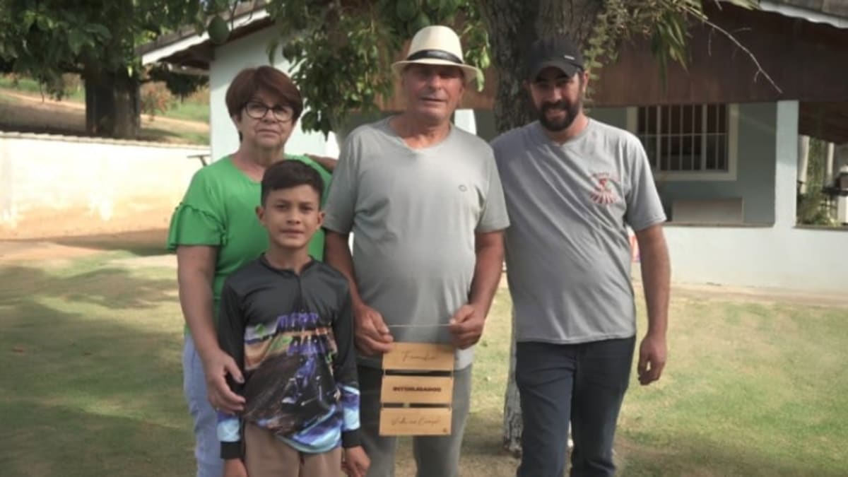 Apos sofrer acidente em desabamento de aviario produtor supera crise e da a volta por cima