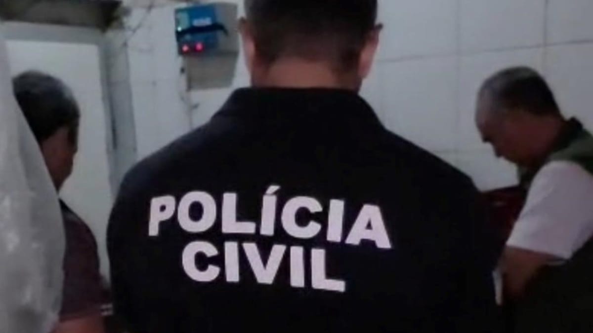 Fiscais interditam abatedouro clandestino e apreendem meia tonelada de carne