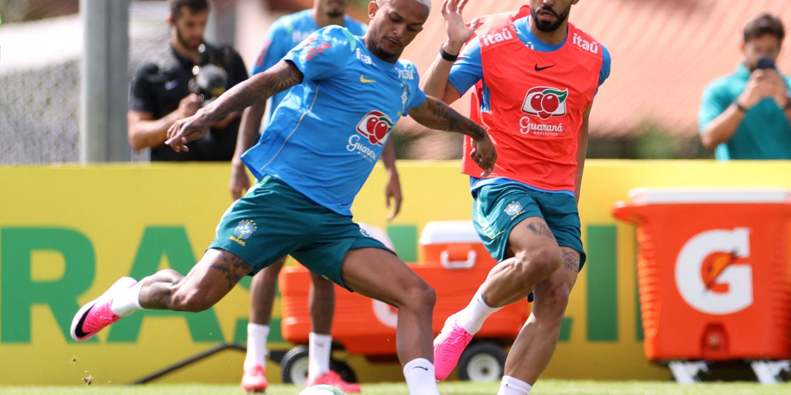 Copa 2026 lesionado, Wesley dá lugar a Éderson na Seleção Brasileira