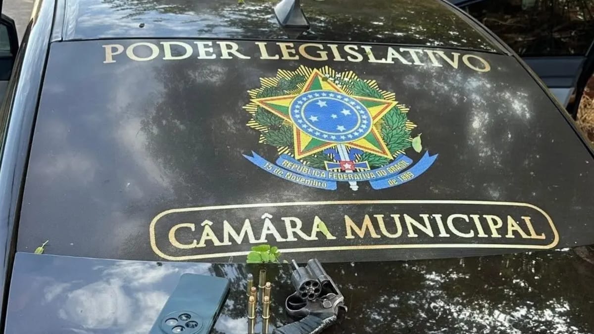 Homem é preso em Bom Jesus de Goiás por porte ilegal de arma e uso indevido de símbolo do Poder Legislativo