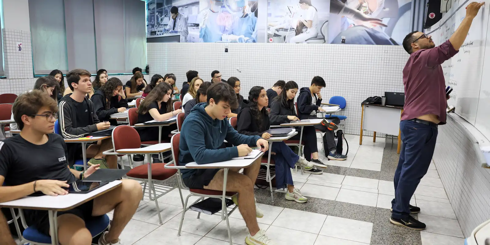 Instituições de ensino têm até 15 de junho para aderir ao Fies
