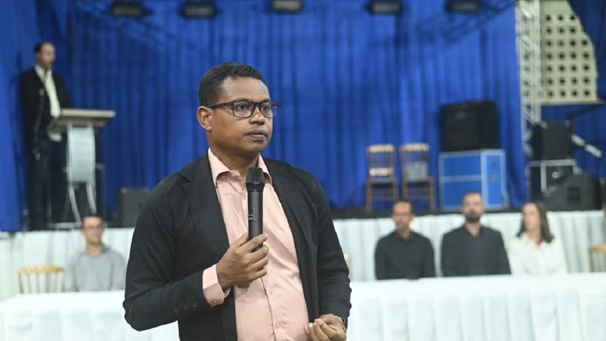 Prefeito promove arrocho em comissionados e causa revolta na Bahia