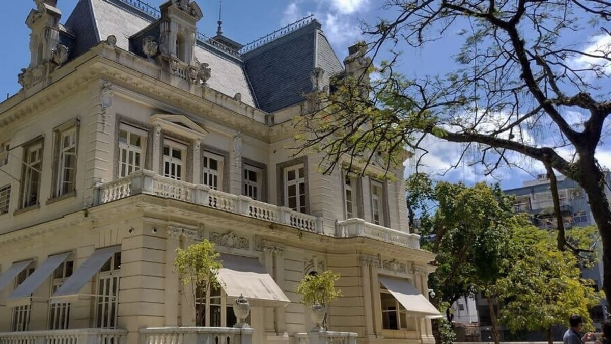 Palacete e jardins da Casa Firjan, em Botafogo, são tombados como Patrimônio Cultural Brasileiro