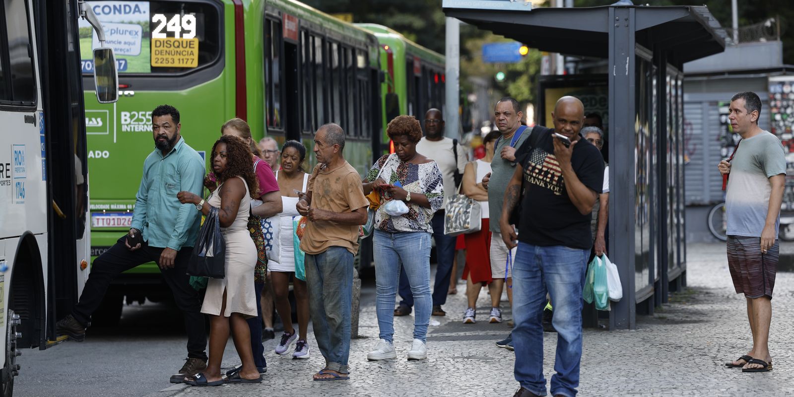 Escala 6x1 Motta pede retirada de urgência e Senado ainda debate PEC