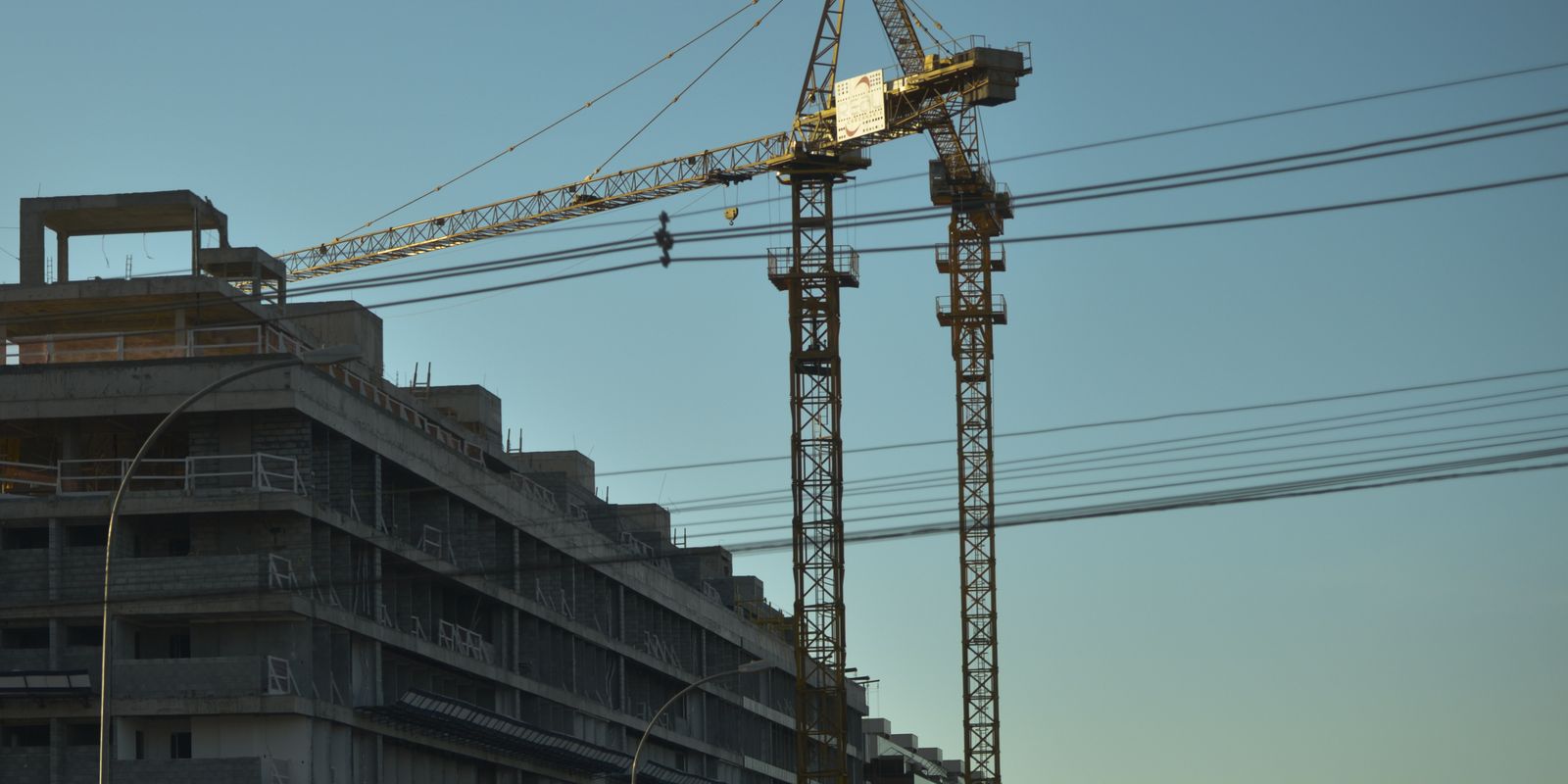 IBGE Construção empregou 2, 5 milhões de pessoas em 2024