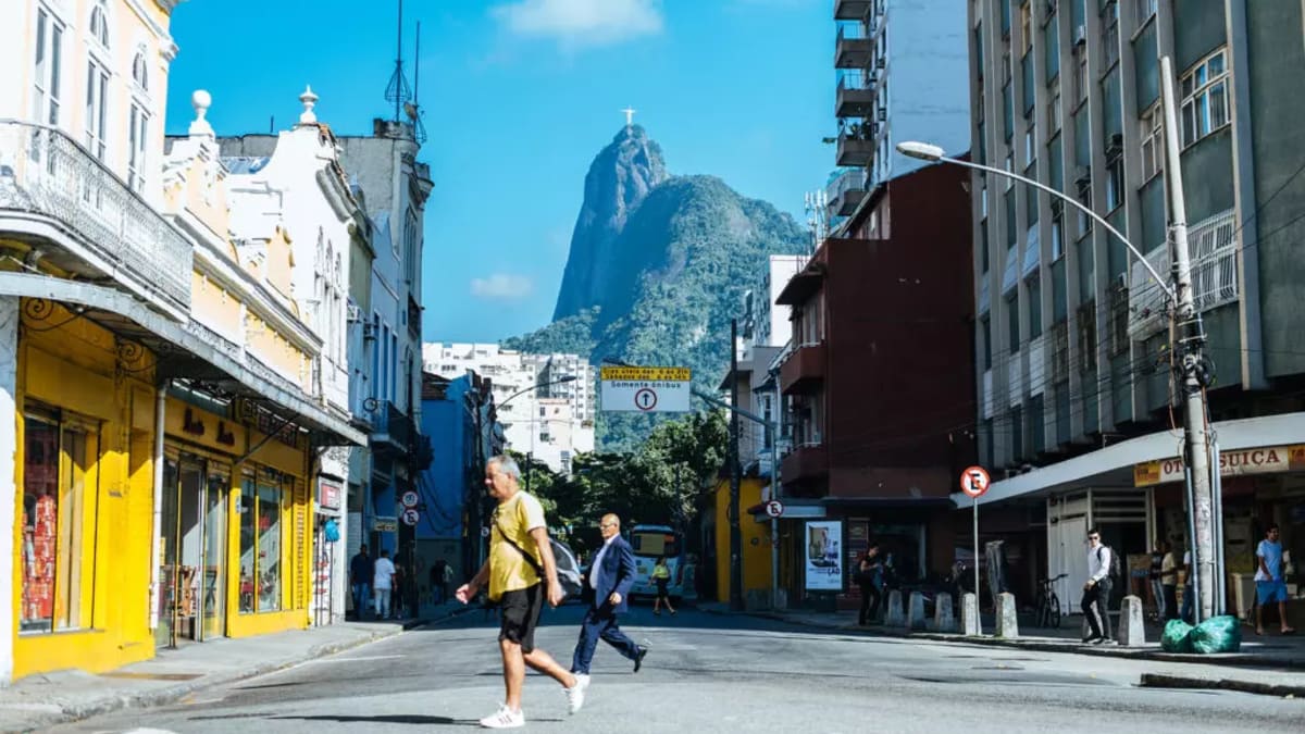 Falta de luz atinge trechos dos bairros de Botafogo e Flamengo