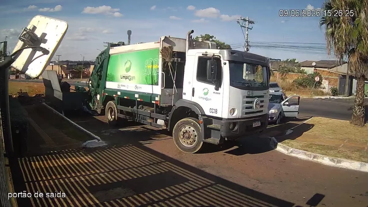 Condomínio se manifesta após agressão de morador a coletores de lixo em Goiânia