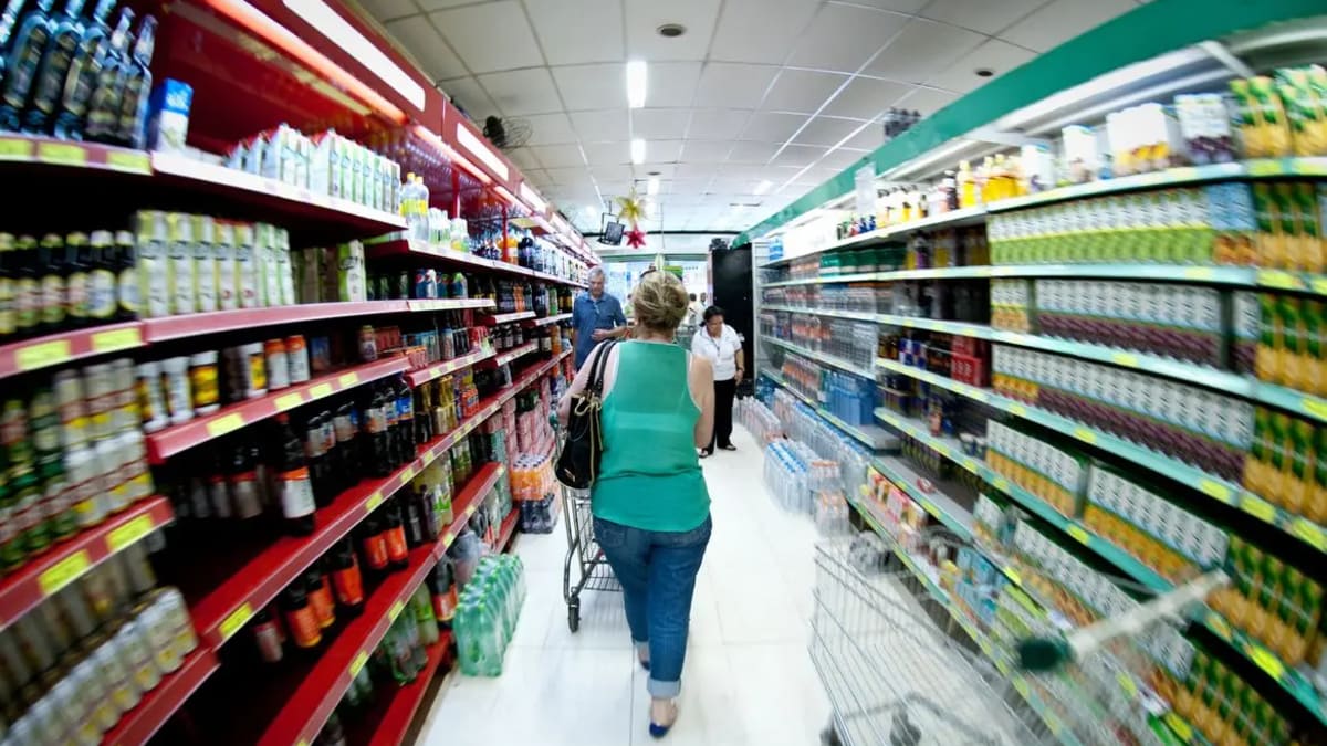 Após liminar, supermercados retomam funcionamento integral aos domingos e feriados em Goiás