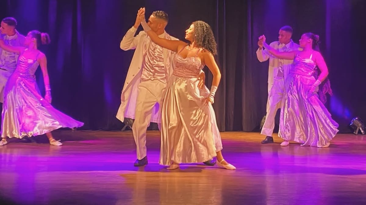 Evento gratuito reúne dança, samba, capoeira e funk em Salvador