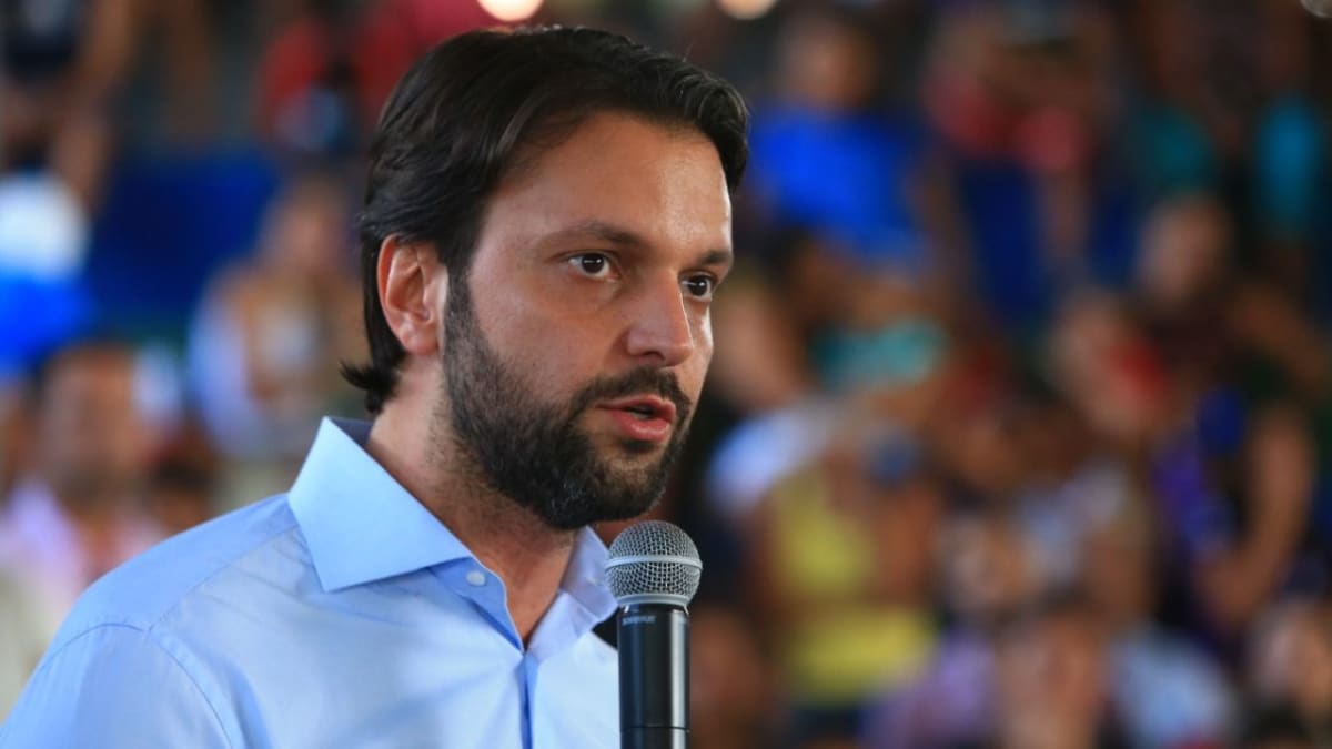 Alexandre Baldy não aparece no Pra Frente Goiás em meio a especulações sobre possível recuo da candidatura