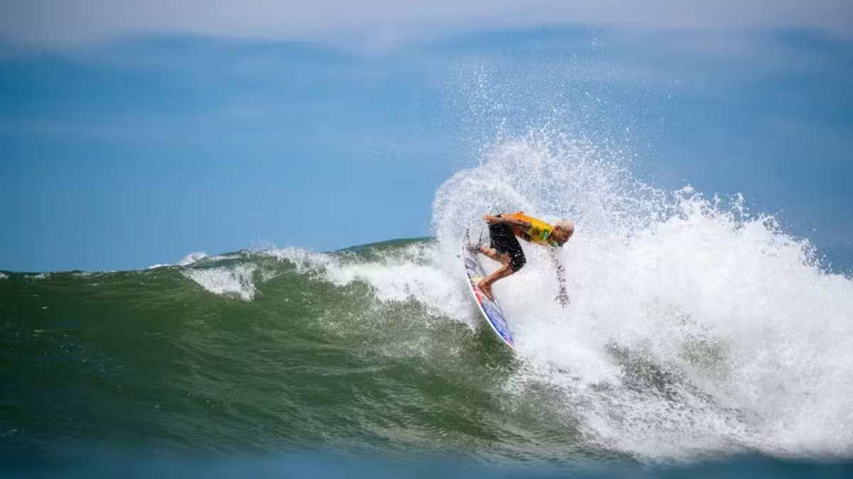 Italo bate campeão olímpico e encara Medina na semi em El Salvador