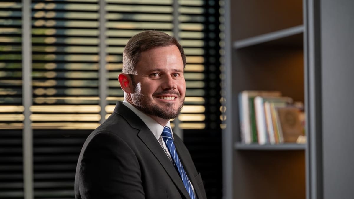 Lucas costa beber assume presidencia da aprosoja Brasil