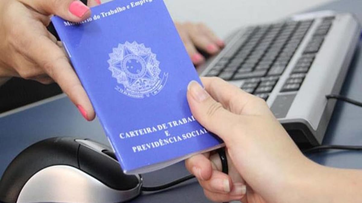 Governo do Rio divulga mais de 2,6 mil vagas de emprego formal, estágio e Jovem Aprendiz