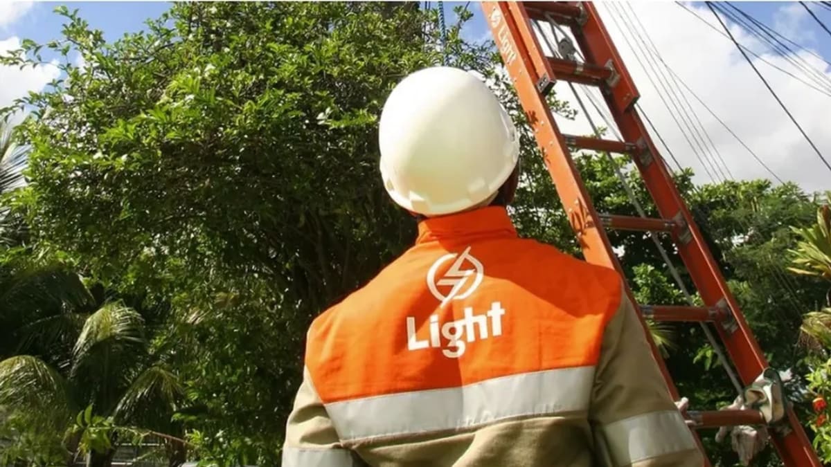 Falsos funcionários da Light usam oferta de geladeira nova para entrar em casa de idosos no Andaraí