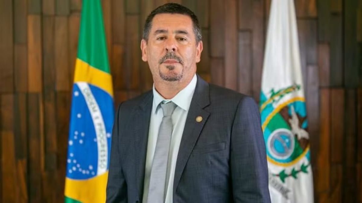 Deputado Val Ceasa é alvo do MPRJ por suspeita de tentar barrar demolição de 'resort' ligado ao traficante Peixão