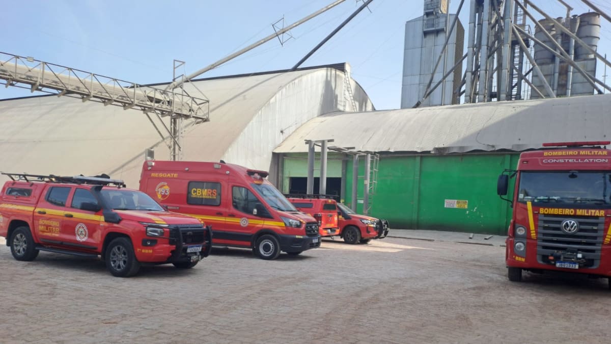Trabalhador e soterrado por soja em silo e mobiliza operacao de resgate no rs